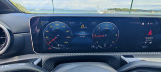 Mercedes-Benz A 180 2019-thumb-9