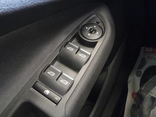 Ford C-Max 2017 1.5 TDCi Trend-thumb-11
