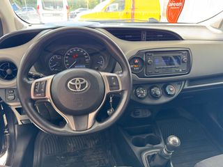 Toyota Yaris 2018 1.4 D-4D DIESEL 6 TAXYTO-thumb-15