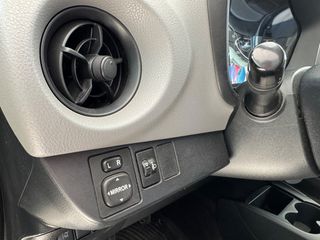 Toyota Yaris 2018 1.4 D-4D DIESEL 6 TAXYTO-thumb-17