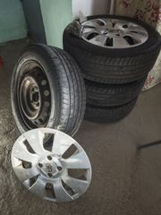 Ζαντολάστιχα Toyota Yaris 2007 σιδερένιες ζάντες λάστιχα Bringestone και 4γνησια Τασία.100€