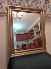 Καθρέφτης ξύλινος σε χρώμα χρυσό