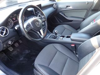 Mercedes-Benz A 180 2015 BlueEfficiency Style-thumb-5