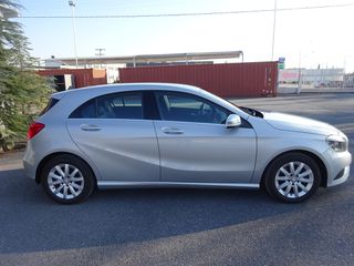Mercedes-Benz A 180 2015 BlueEfficiency Style-thumb-1