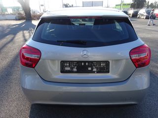 Mercedes-Benz A 180 2015 BlueEfficiency Style-thumb-3