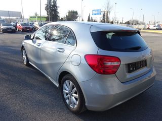 Mercedes-Benz A 180 2015 BlueEfficiency Style-thumb-4
