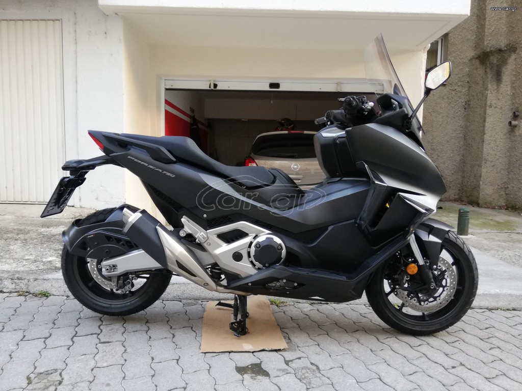 Honda Forza 750 2023 MATT BALLISTIC BLACK METALLIC