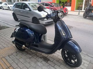 Vespa GTS 300 2022