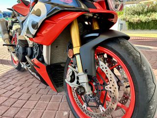 Aprilia Tuono 2022 V4 1100 Factory-thumb-8