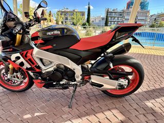 Aprilia Tuono 2022 V4 1100 Factory-thumb-36
