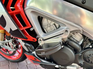Aprilia Tuono 2022 V4 1100 Factory-thumb-38