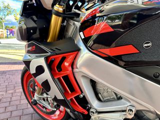 Aprilia Tuono 2022 V4 1100 Factory-thumb-42