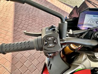 Aprilia Tuono 2022 V4 1100 Factory-thumb-49