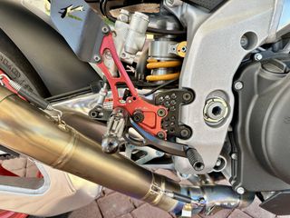 Aprilia Tuono 2022 V4 1100 Factory-thumb-14