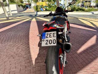 Aprilia Tuono 2022 V4 1100 Factory-thumb-27