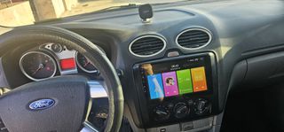 Ford Focus 2010-thumb-2