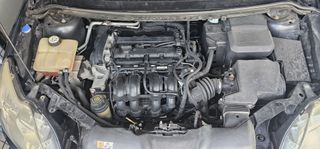 Ford Focus 2010-thumb-11