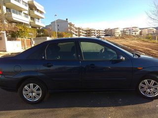 Ford Focus 2004 FOCUS 1.6 GHIA-thumb-1
