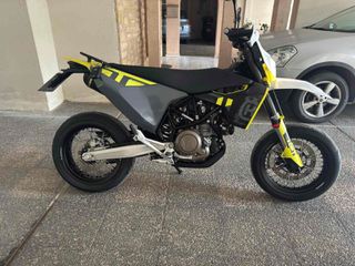 Husqvarna 701 Supermoto 2023