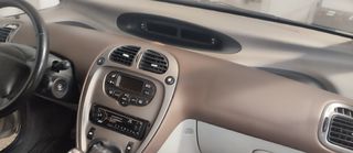 Citroen Xsara Picasso 2003 CHNFVK-thumb-4