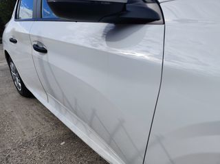 Peugeot 208 2021-thumb-6