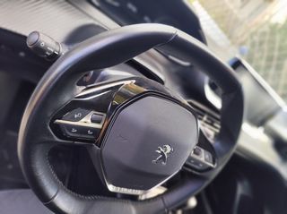 Peugeot 208 2021-thumb-8