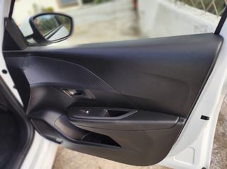 Peugeot 208 2021-thumb-12