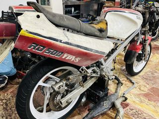 Yamaha RD 500 1986 LC-thumb-1