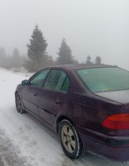 Toyota Avensis 2000