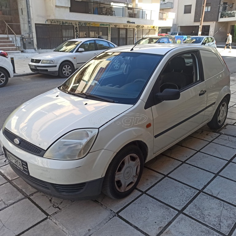 Κλούβα Ford 2004