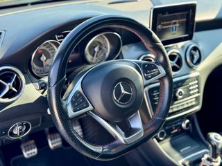 Mercedes-Benz CLA 180 2017 AMG LINE-thumb-10