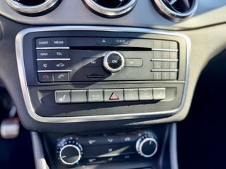 Mercedes-Benz CLA 180 2017 AMG LINE-thumb-16