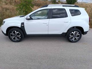 Dacia Duster 2022-thumb-11