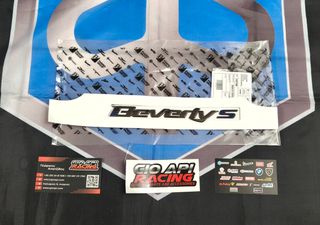 Αυτοκόλλητο Σήμα Πλευρού Ανάγλυφο Για Piaggio Beverly S 310-400cc 2025 Μοντέλα Καινούργιο Γνήσιο