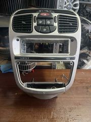 LANCIA YPSILON ΚΟΝΣΟΛΑ ΑΕΡΑΓΩΓΟΙ 97-03