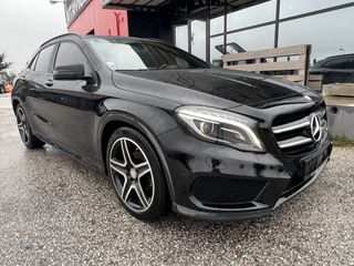 Mercedes-Benz GLA 180 2015 FASCINATION SUNROOF AUTOMATIC!!!