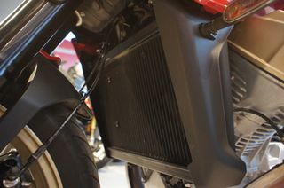 Moto Guzzi V 100 2025 MG V100 MADELLO-thumb-11