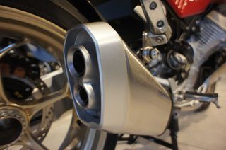 Moto Guzzi V 100 2025 MG V100 MADELLO-thumb-24