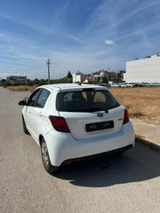 Toyota Yaris 2016 1.5 HYBRID-thumb-3