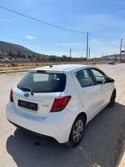 Toyota Yaris 2016 1.5 HYBRID-thumb-4