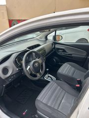 Toyota Yaris 2016 1.5 HYBRID-thumb-8