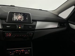 Bmw 216 2016 (216d)-thumb-13