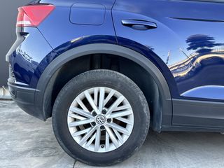 Volkswagen T-Roc 2019 1.6 TDI ADVANCE-thumb-5