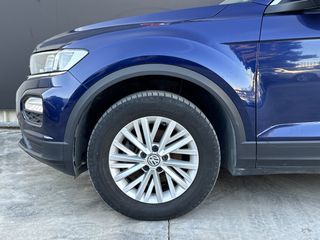 Volkswagen T-Roc 2019 1.6 TDI ADVANCE-thumb-8