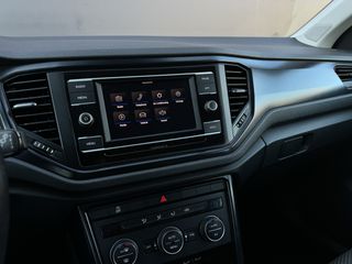 Volkswagen T-Roc 2019 1.6 TDI ADVANCE-thumb-24