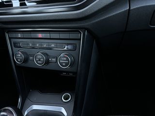 Volkswagen T-Roc 2019 1.6 TDI ADVANCE-thumb-25
