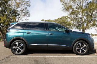 Peugeot 5008 2018 1.5 BLUEHDI 130 ALLURE 7seats/ PANORAMA