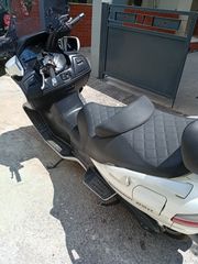 Suzuki Burgman 650 2009