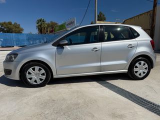 Volkswagen Polo 2011-thumb-3
