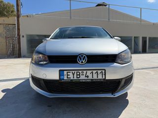 Volkswagen Polo 2011-thumb-4